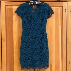 Gorgeous Banana Republic emerald green/navy lace dress.  Size 0. EUC.  Worn once